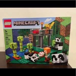 Minecraft - The Panda Nursery set. 204 pieces.